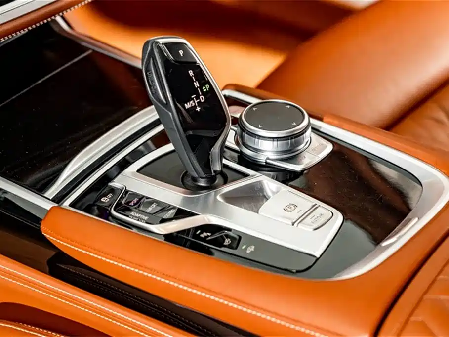 BMW 7 Series 2019 facelift 750Li xDrive V8 M Sports Package купить на сайте DeffCars