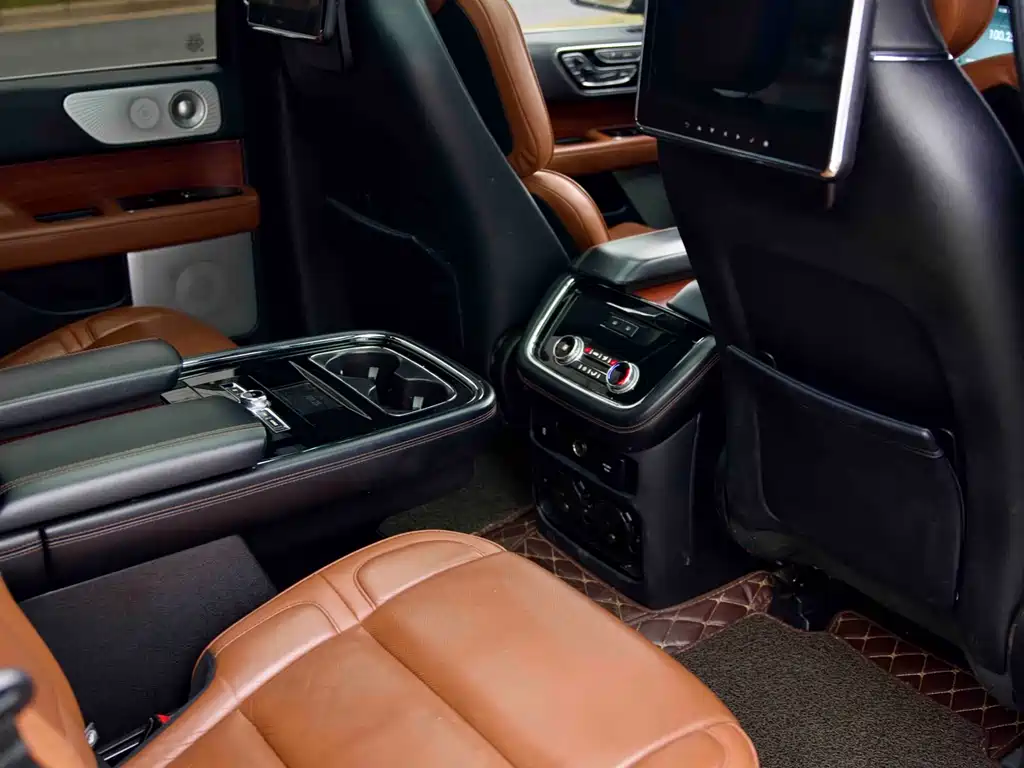 Navigator 2018 3.5T Honor Edition National V купить на сайте DeffCars