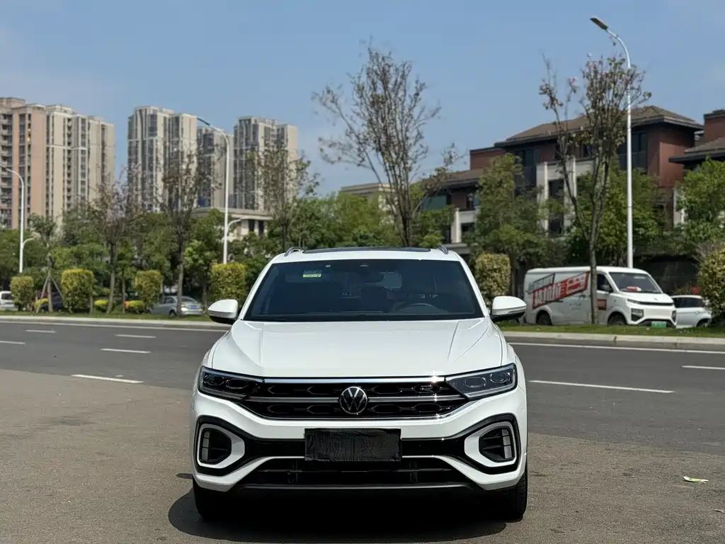 T-ROC 2025 facelift 300TSI DSG two-wheel drive Chenguang version купить на сайте DeffCars