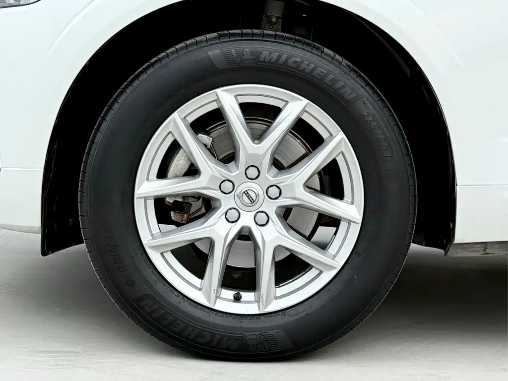 Volvo XC60 2020 T5 four-wheel drive Zhiyi Luxury Edition купить на сайте DeffCars