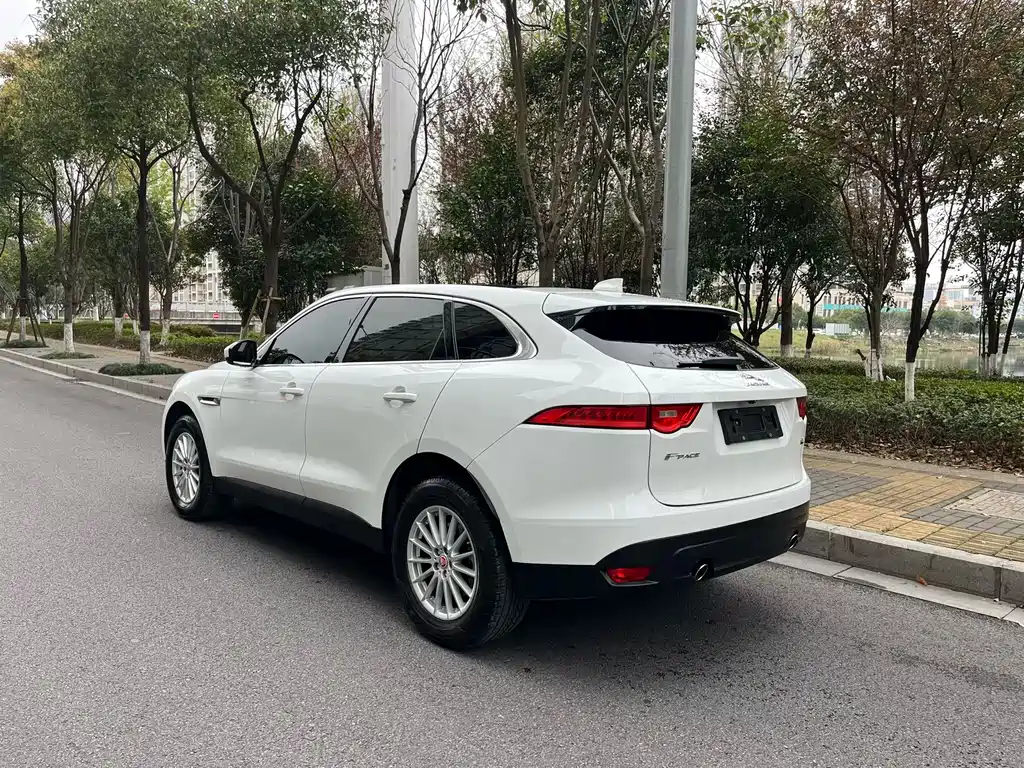 Jaguar F-PACE 2019 2.0T four-wheel drive urban exclusive edition купить на сайте DeffCars