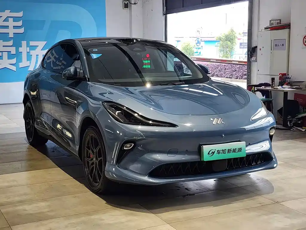Zhiji LS6 2025 Smart Lizard Driving Edition купить на сайте DeffCars