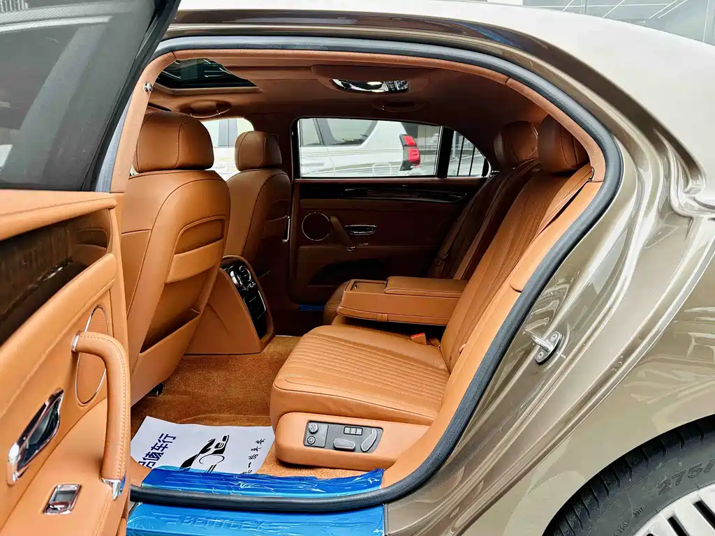 Flying Spur 2017 4.0T V8 Standard Edition купить на сайте DeffCars