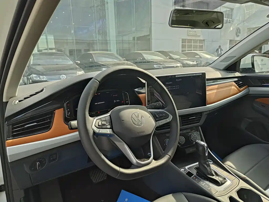 Bora 2026 model 200TSI DSG Yuexing PRO version купить на сайте DeffCars