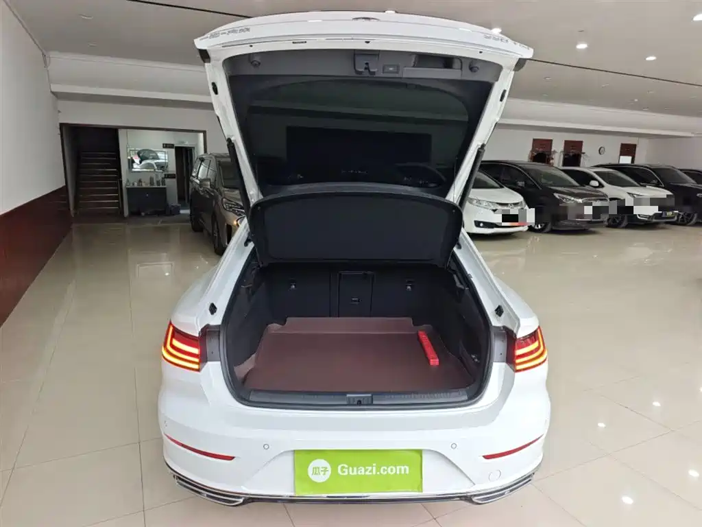 FAW-Volkswagen CC 2025 330TSI dazzling public model купить на сайте DeffCars