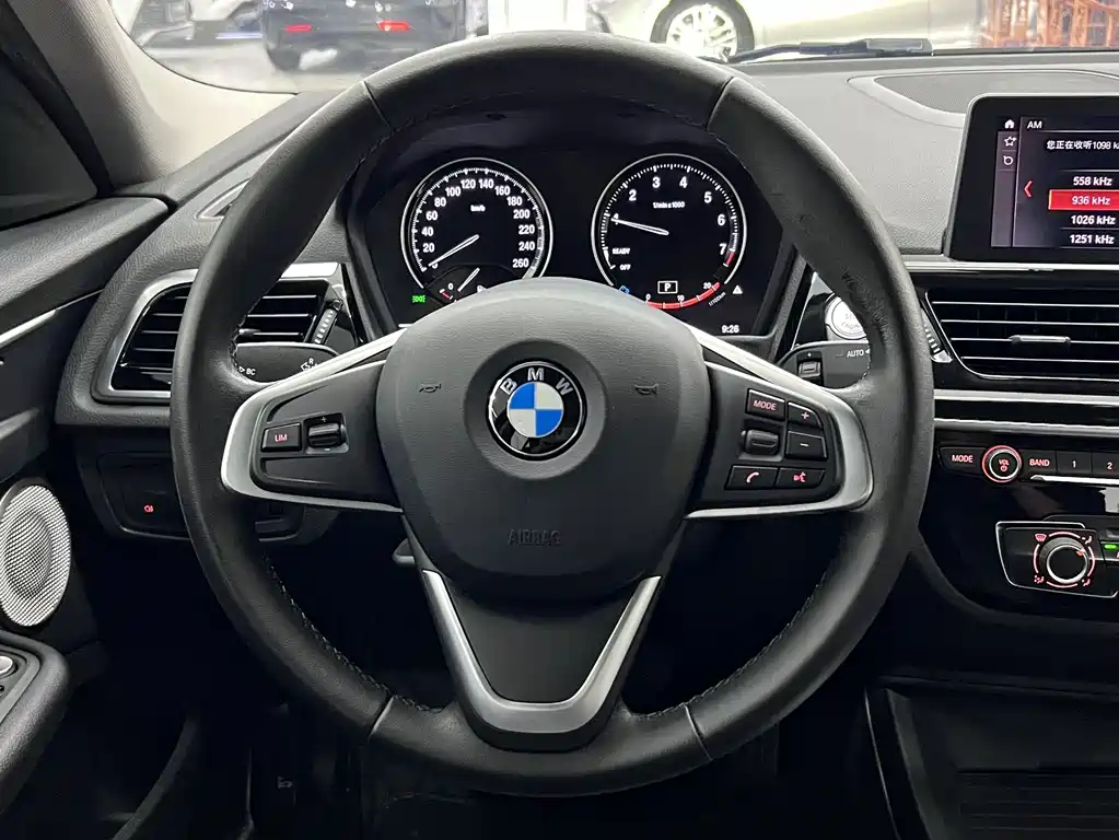 BMW 1 Series 2021 120i M Sports Edition купить на сайте DeffCars