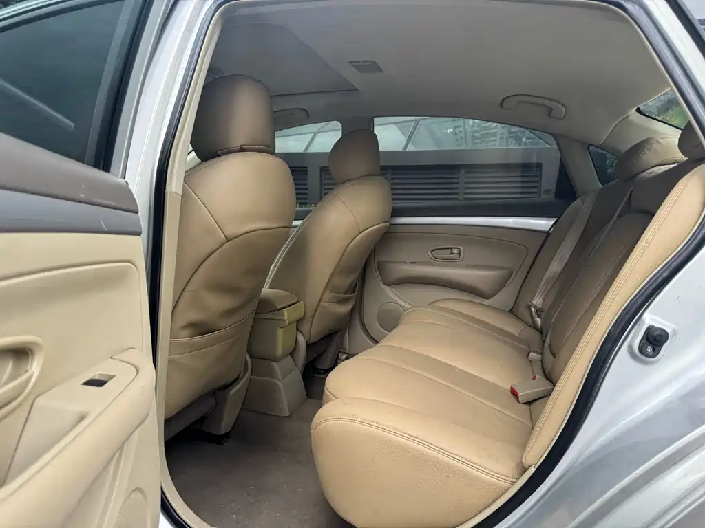 Sylphy 2019 Classic 1.6XE+ CVT Intelligent Connected Leading Edition купить на сайте DeffCars