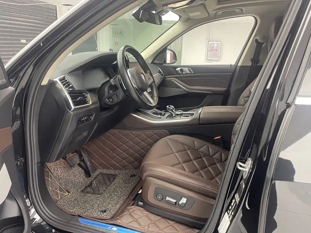 BMW X5 2022 facelift xDrive 30Li exclusive M sports package купить на сайте DeffCars
