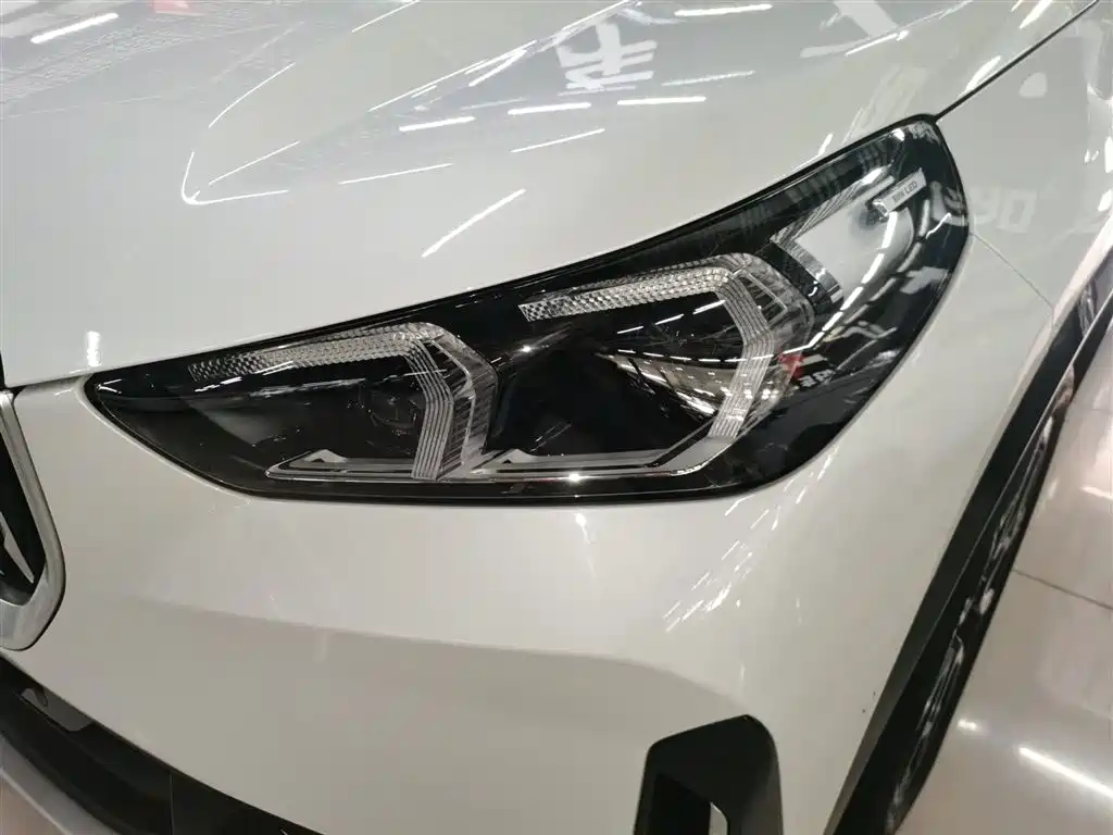 BMW X1 2023 sDrive25Li X Design Package купить на сайте DeffCars