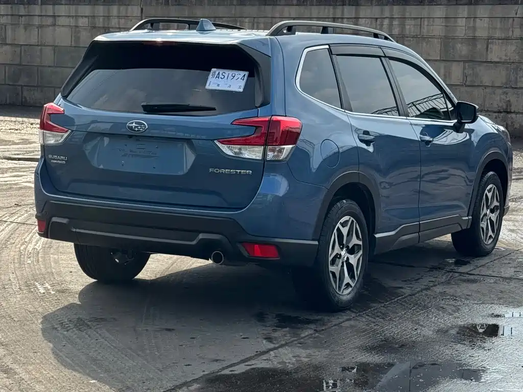Forester 2022 2.0i AWD Deluxe Edition купить на сайте DeffCars