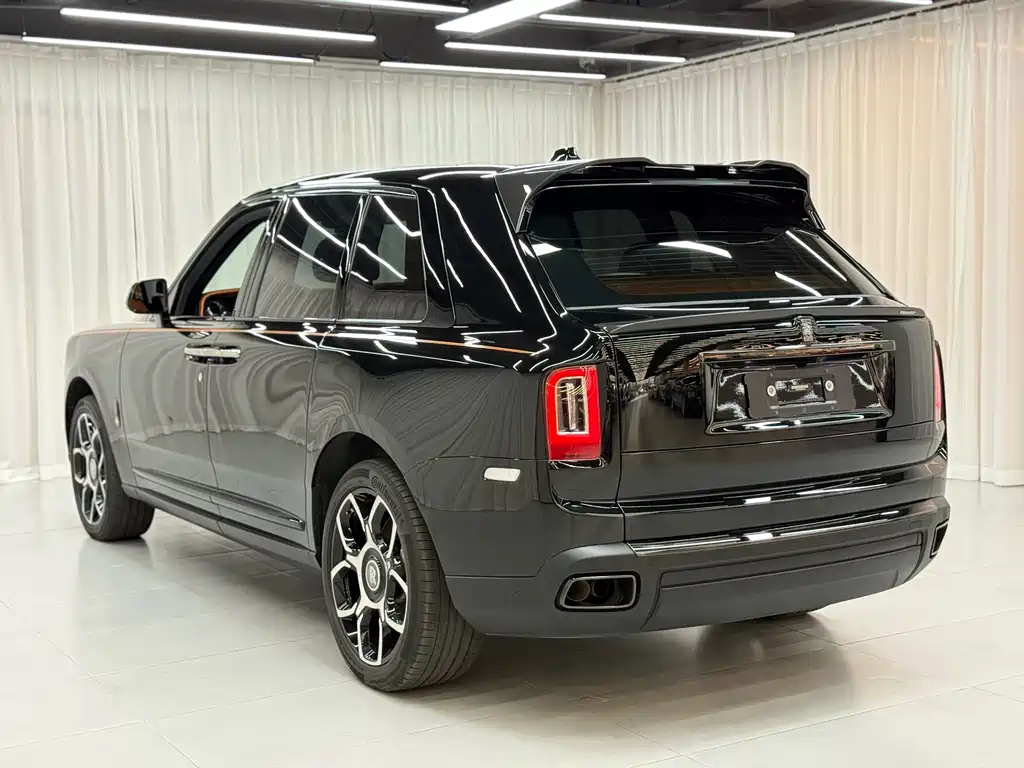 Cullinan 2020 Black Badge купить на сайте DeffCars