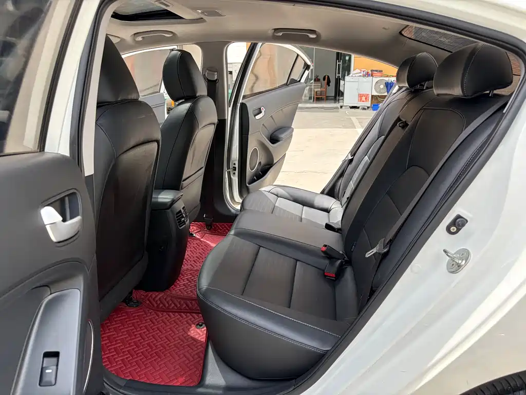 Kia K3 2017 1.6L Automatic 15th Anniversary Special Edition GLS купить на сайте DeffCars