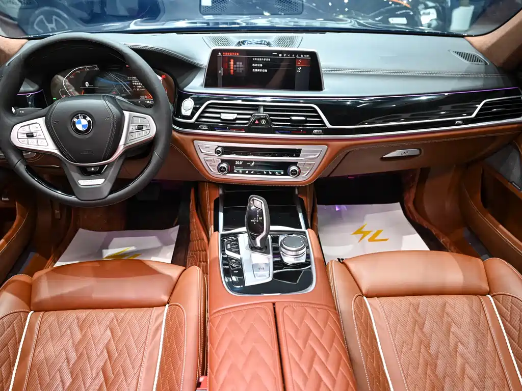 BMW 7 Series 2021 740Li xDrive Executive Luxury Package купить на сайте DeffCars