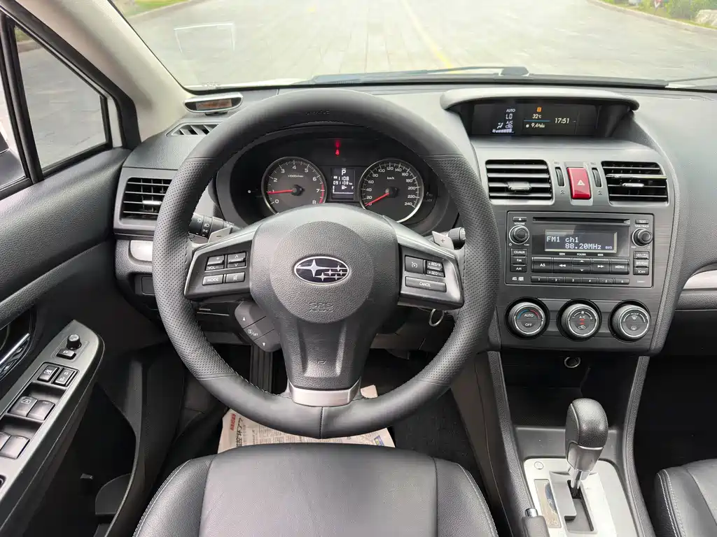 Subaru XV 2012款 2.0i 精英版 купить на сайте DeffCars