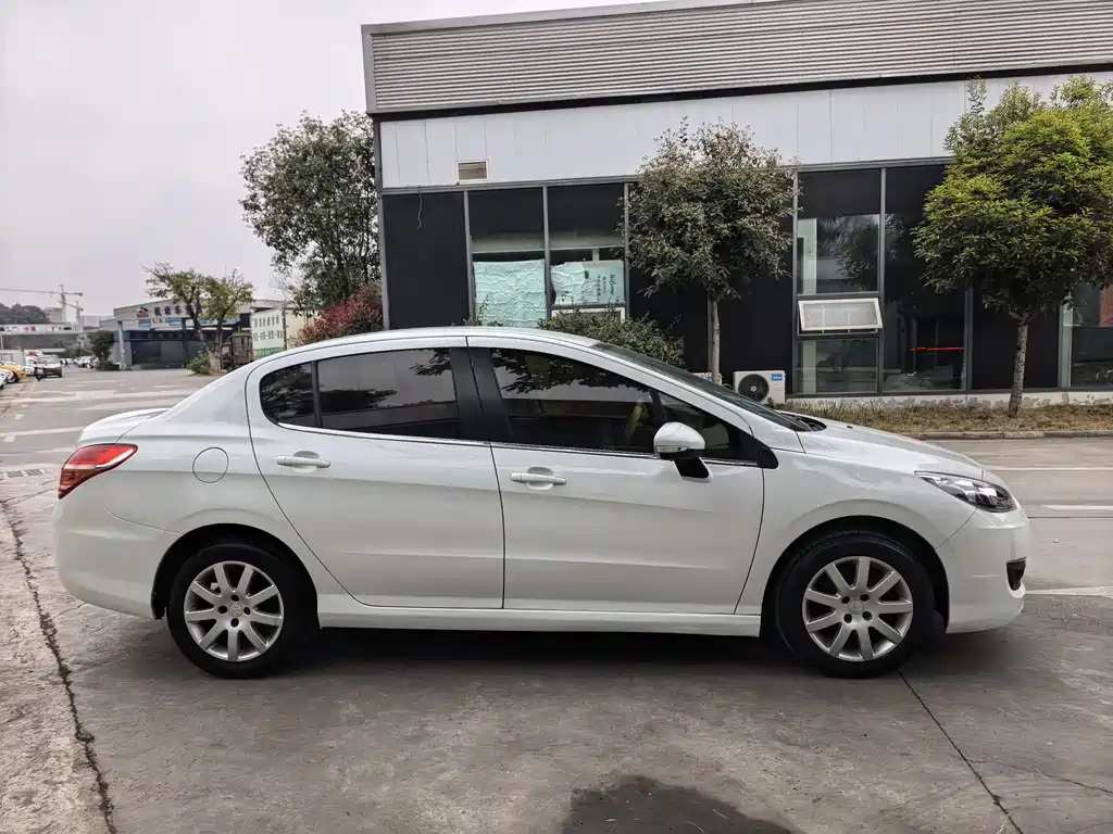 Peugeot 308 2014 Enjoy Edition Classic 1.6L Automatic Premium Model купить на сайте DeffCars