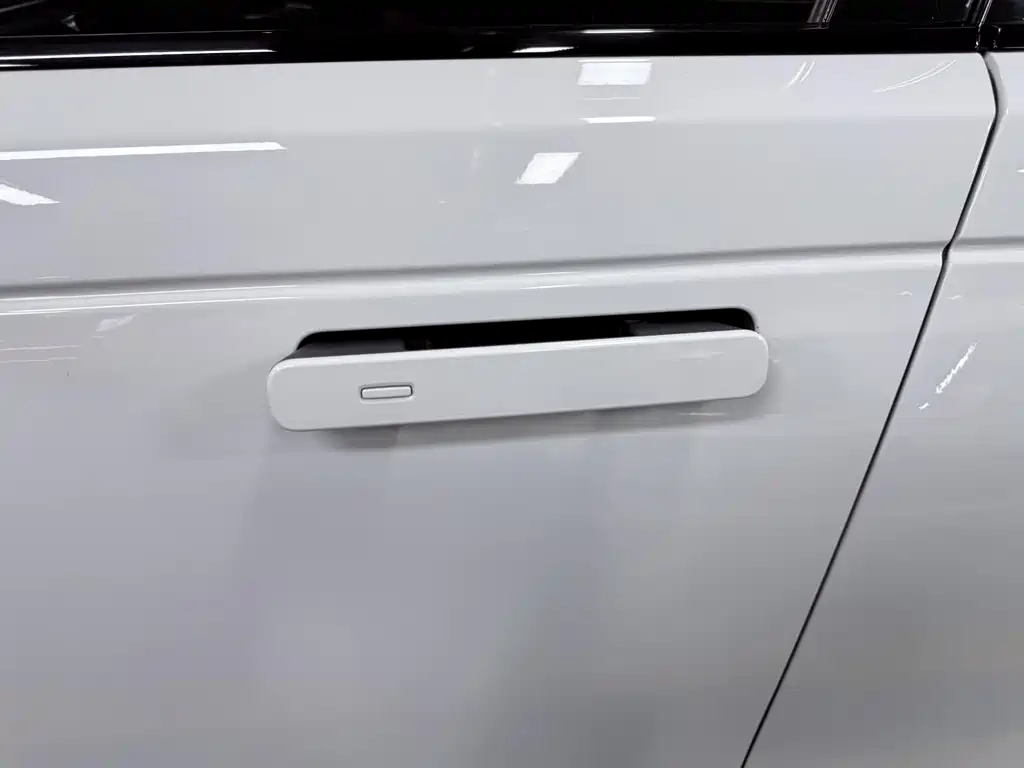Range Rover Velar 2020 P250 купить на сайте DeffCars