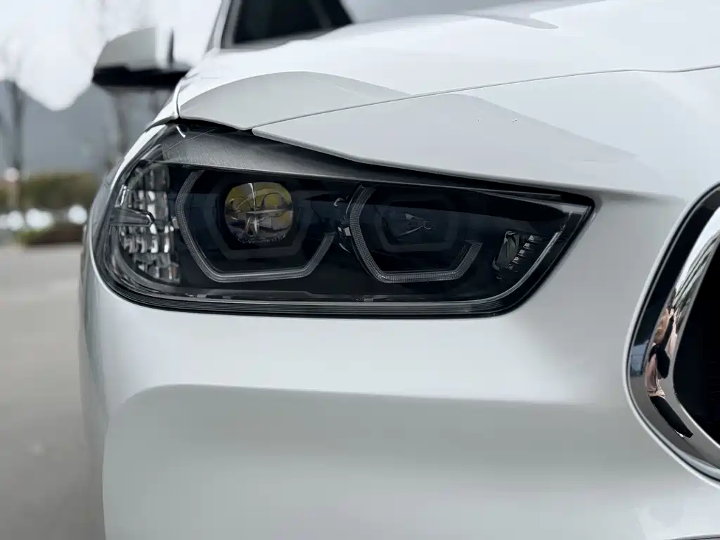 BMW X2 2021 sDrive25i leading M sports package купить на сайте DeffCars