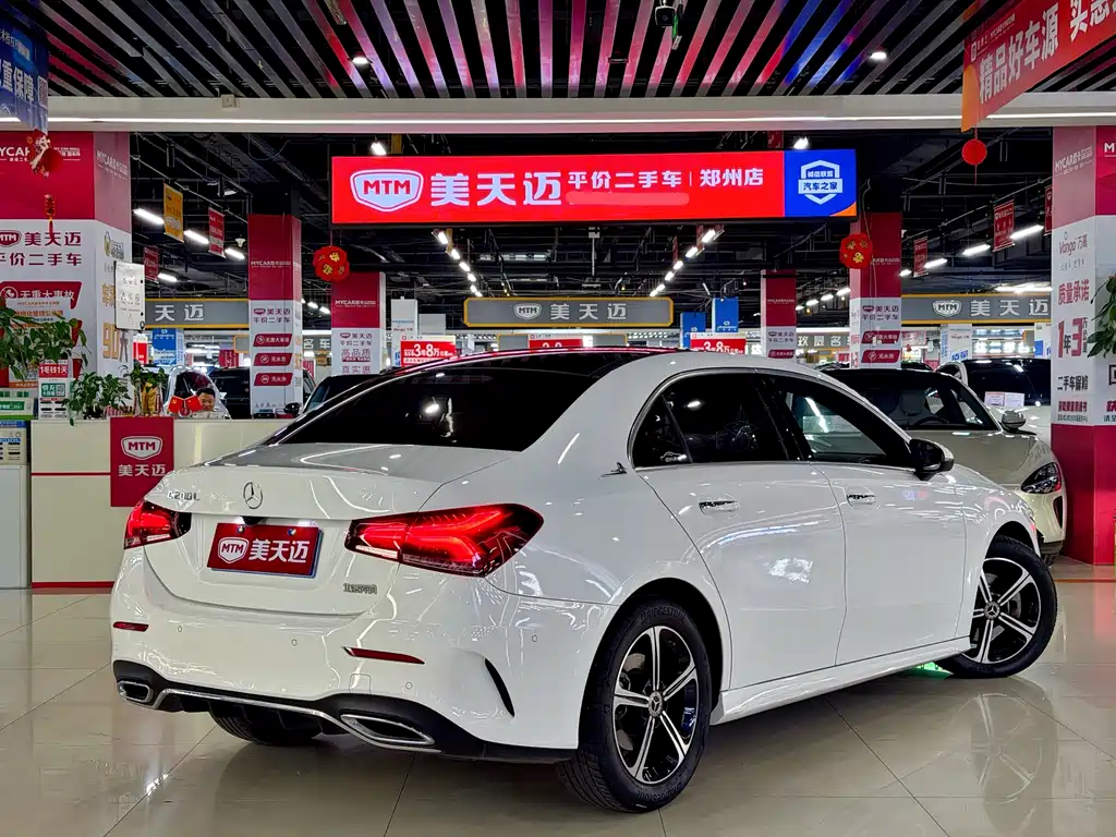 Mercedes-Benz A-Class 2022 Facelift Three A 200 L Sports Sedan Fashionable купить на сайте DeffCars