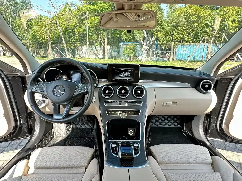 Mercedes-Benz C-Class 2017 C 200 L Sports Edition купить на сайте DeffCars