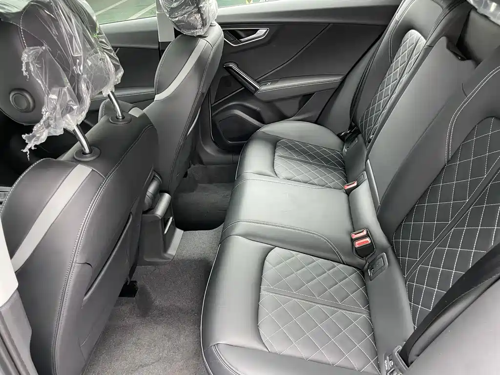 Audi Q2L 2025 35TFSI fashionable and dynamic купить на сайте DeffCars