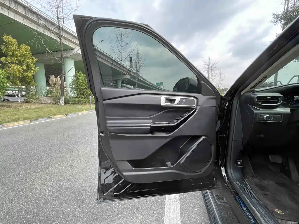 Explorer 2020 EcoBoost 285 four-wheel drive style version 7 seats купить на сайте DeffCars