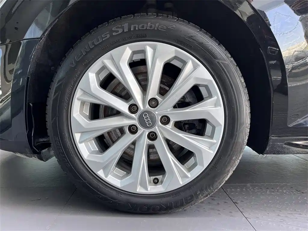 Audi A4L 2019 40 TFSI Enterprising National VI купить на сайте DeffCars