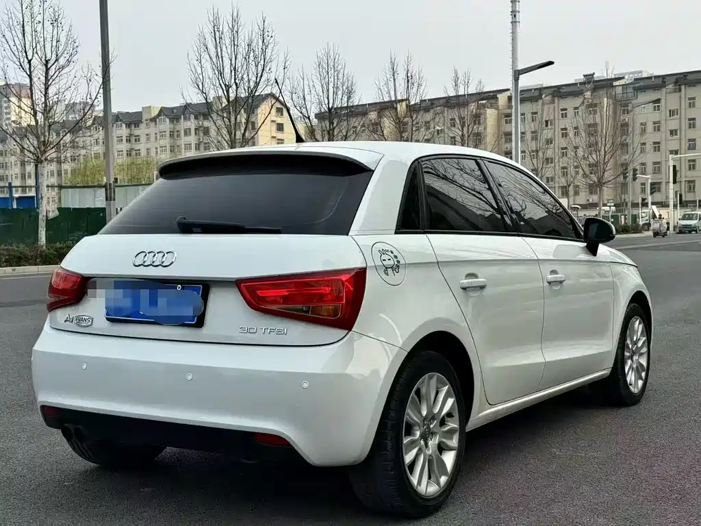 Audi A1 2014 30 TFSI Sportback Fashionable купить на сайте DeffCars