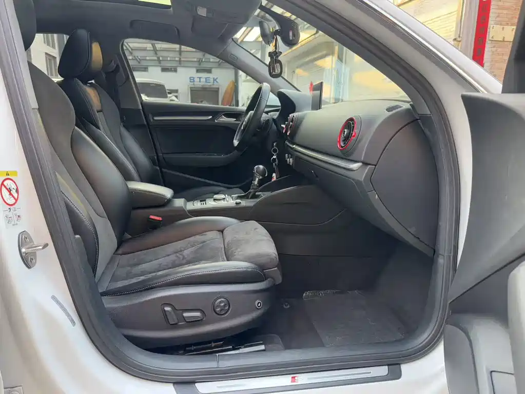 Audi A3 2019 Sportback 40 TFSI Sports National VI купить на сайте DeffCars