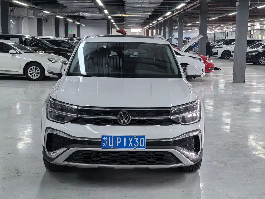Tuyue 2024 300TSI two-wheel drive full moon version купить на сайте DeffCars