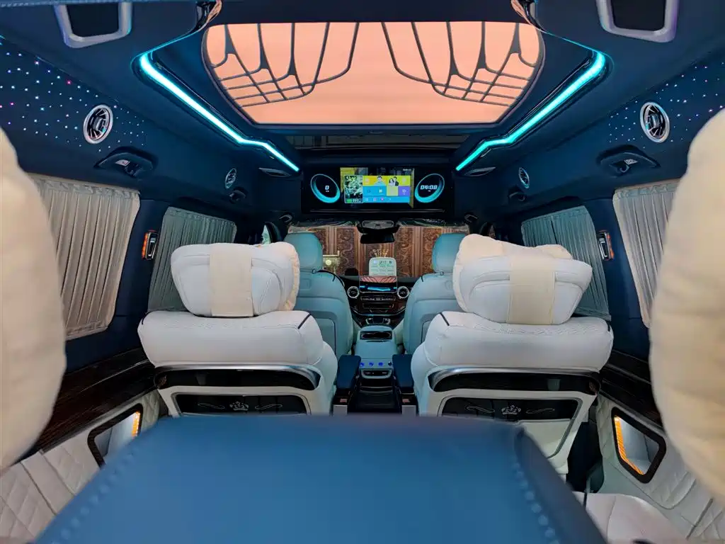 Mercedes-Benz V-Class 2021 V 260 L Long Wheelbase Luxury Edition купить на сайте DeffCars