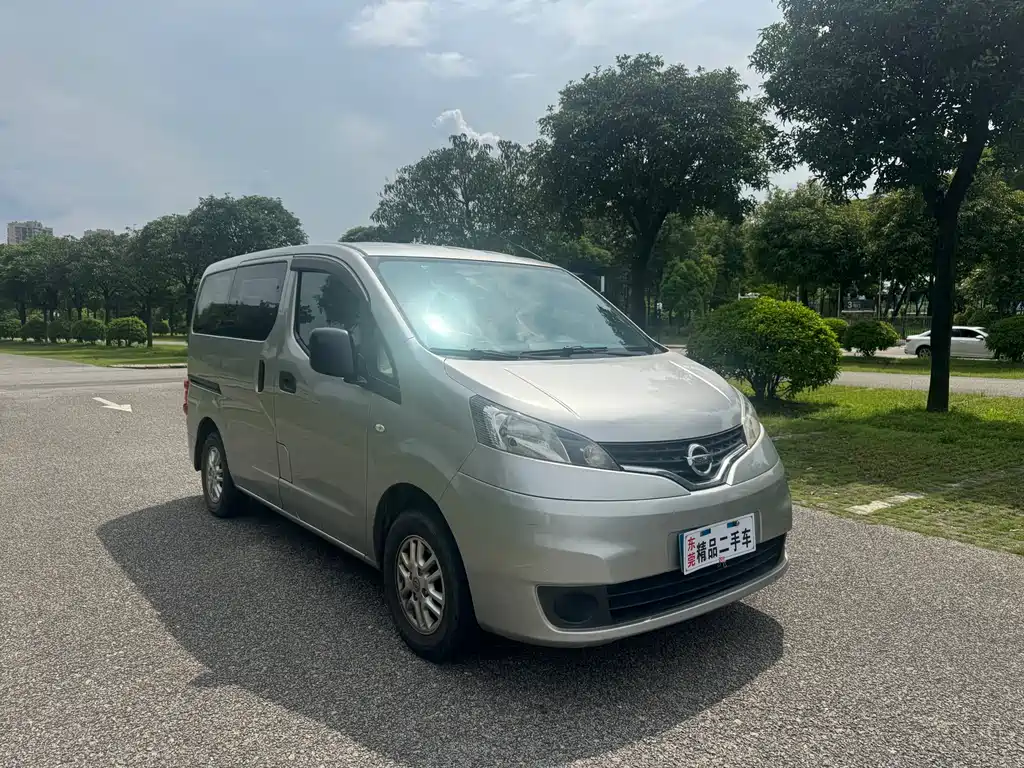 Nissan NV200 2011 model 1.6L 232 seats elegant type купить на сайте DeffCars