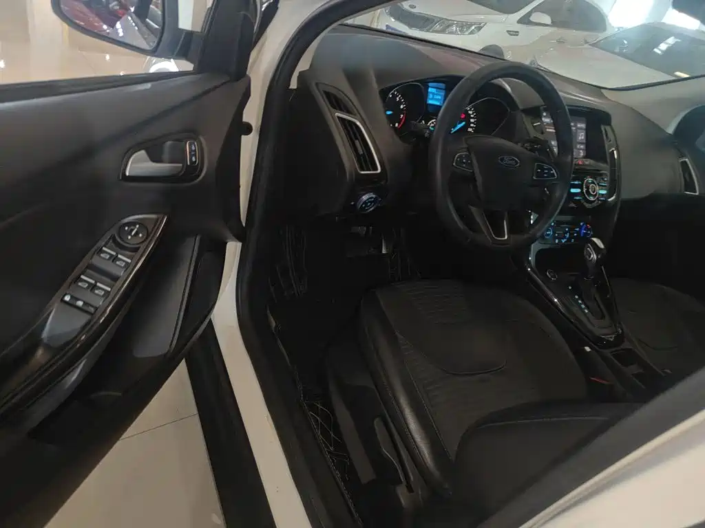 Focus 2017 sedan 1.6L automatic stylish Senova Zhixing version купить на сайте DeffCars