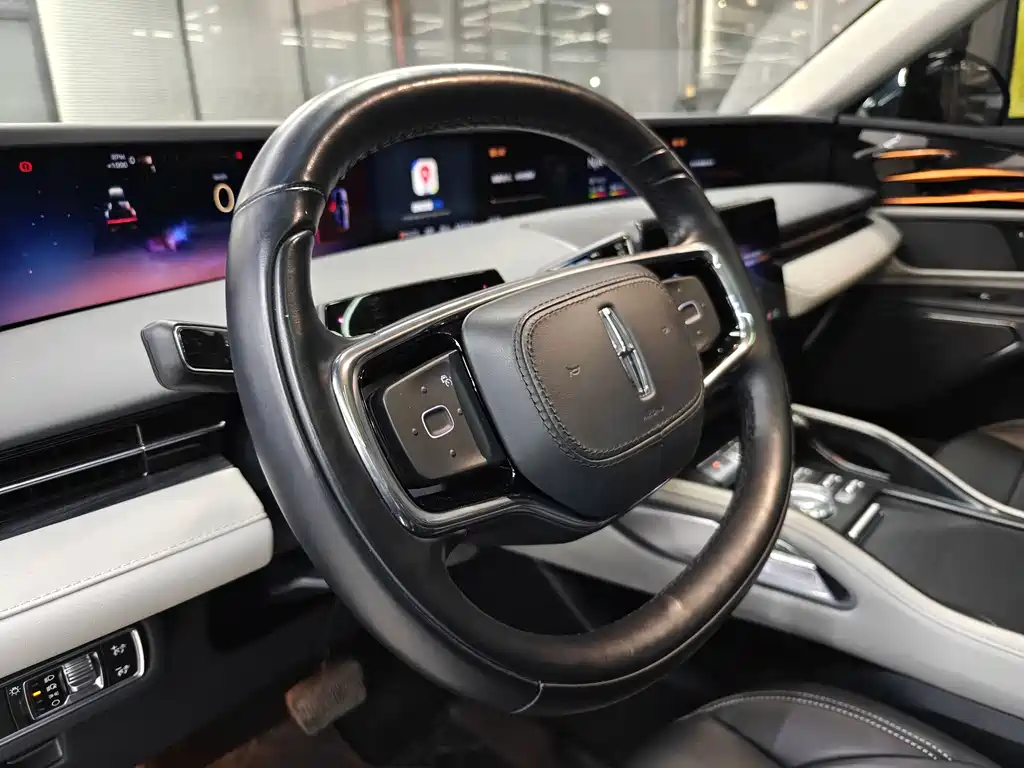 Voyager 2023 2.0T four-wheel drive premium version купить на сайте DeffCars