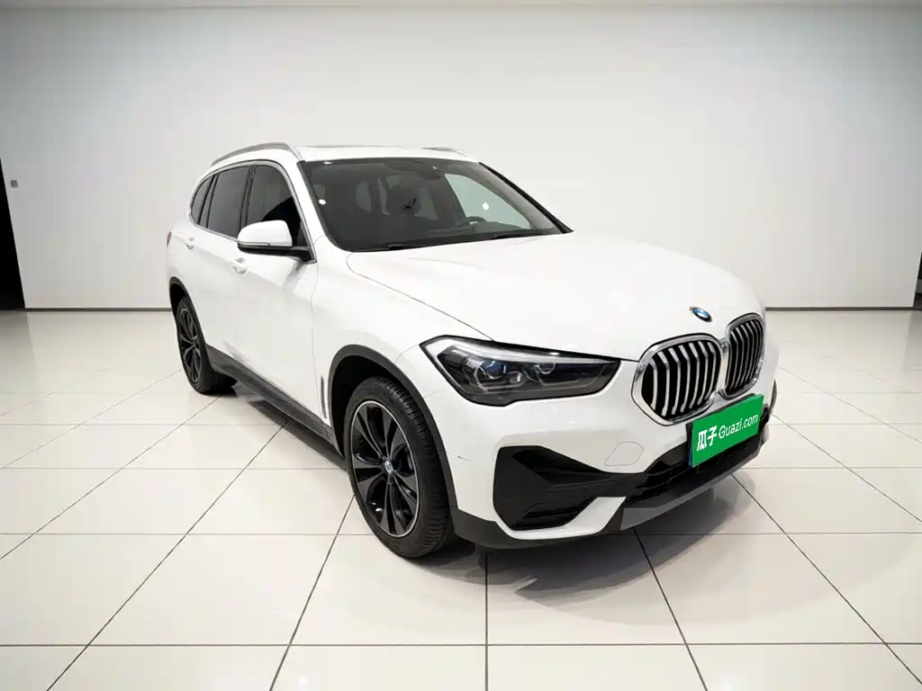 BMW X1 2021 facelift sDrive20Li fashionable model купить на сайте DeffCars
