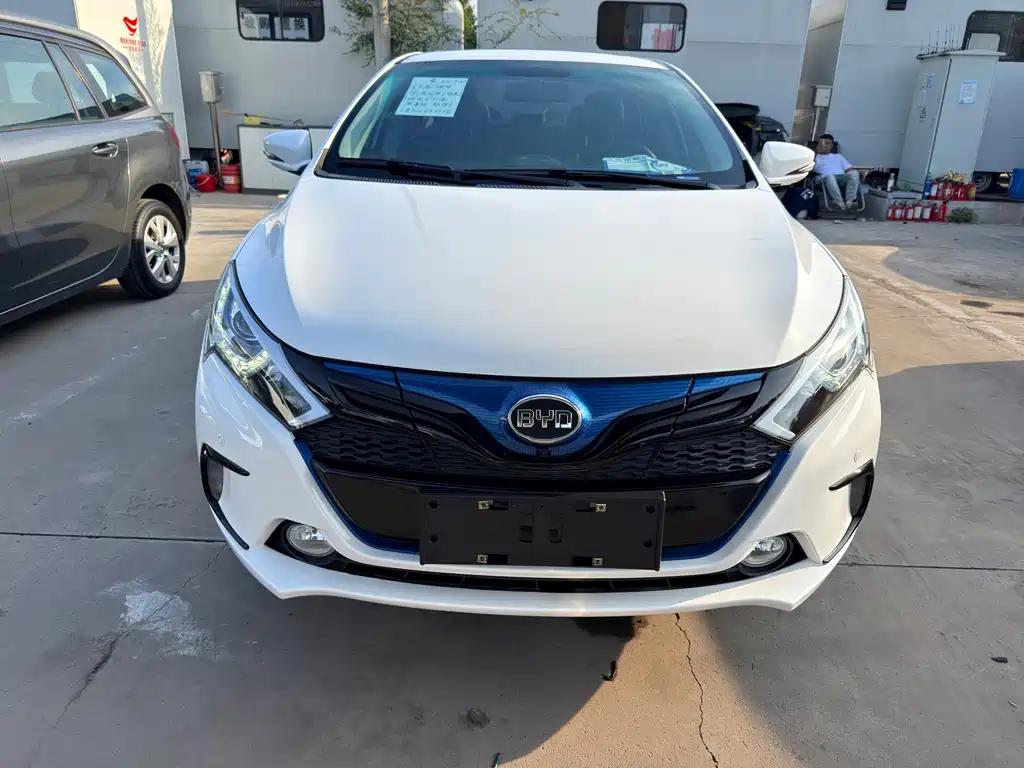 Qin New Energy 2016 Qin EV300 Premium Model купить на сайте DeffCars