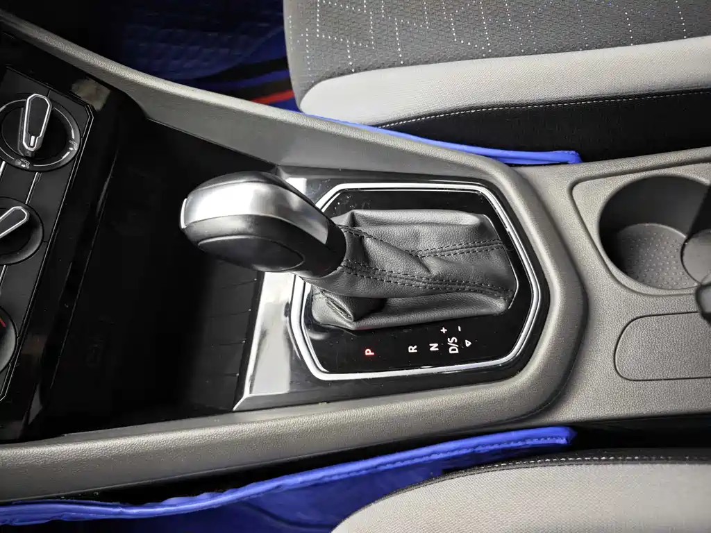 Jetta VS5 2019 280TSI automatic aggressive model купить на сайте DeffCars