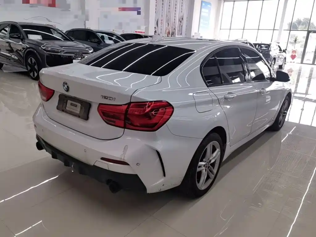 BMW 1 Series 2021 120i M Sports Night Edition купить на сайте DeffCars