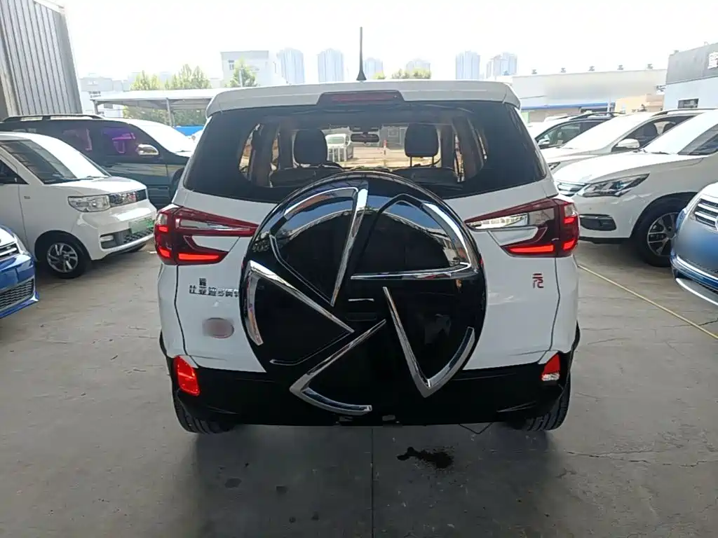 Yuan 2017 1.5L automatic cool and fashionable model купить на сайте DeffCars