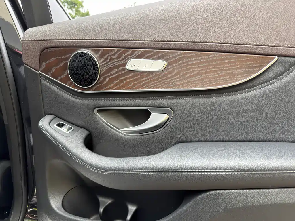 Mercedes-Benz GLC 2020 facelift GLC 300 L 4MATIC dynamic купить на сайте DeffCars