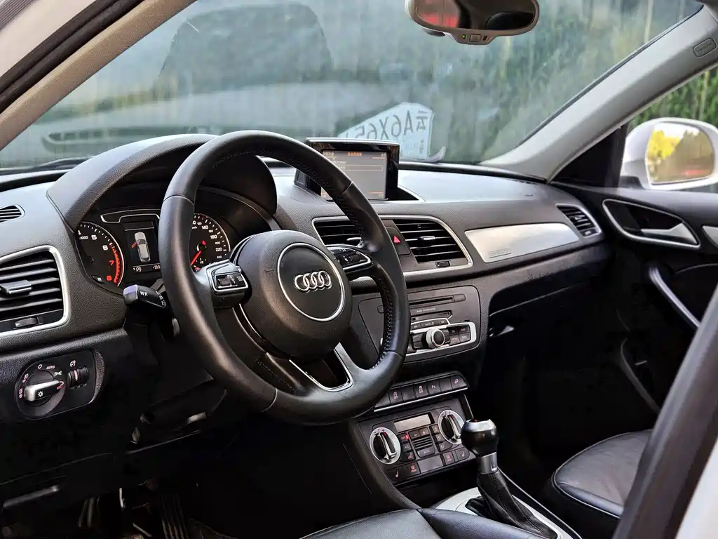 Audi Q3 2015 35 TFSI quattro technology купить на сайте DeffCars