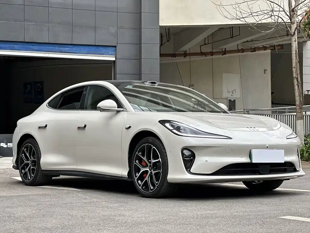 Zhiji L6 2025 Ultra купить на сайте DeffCars