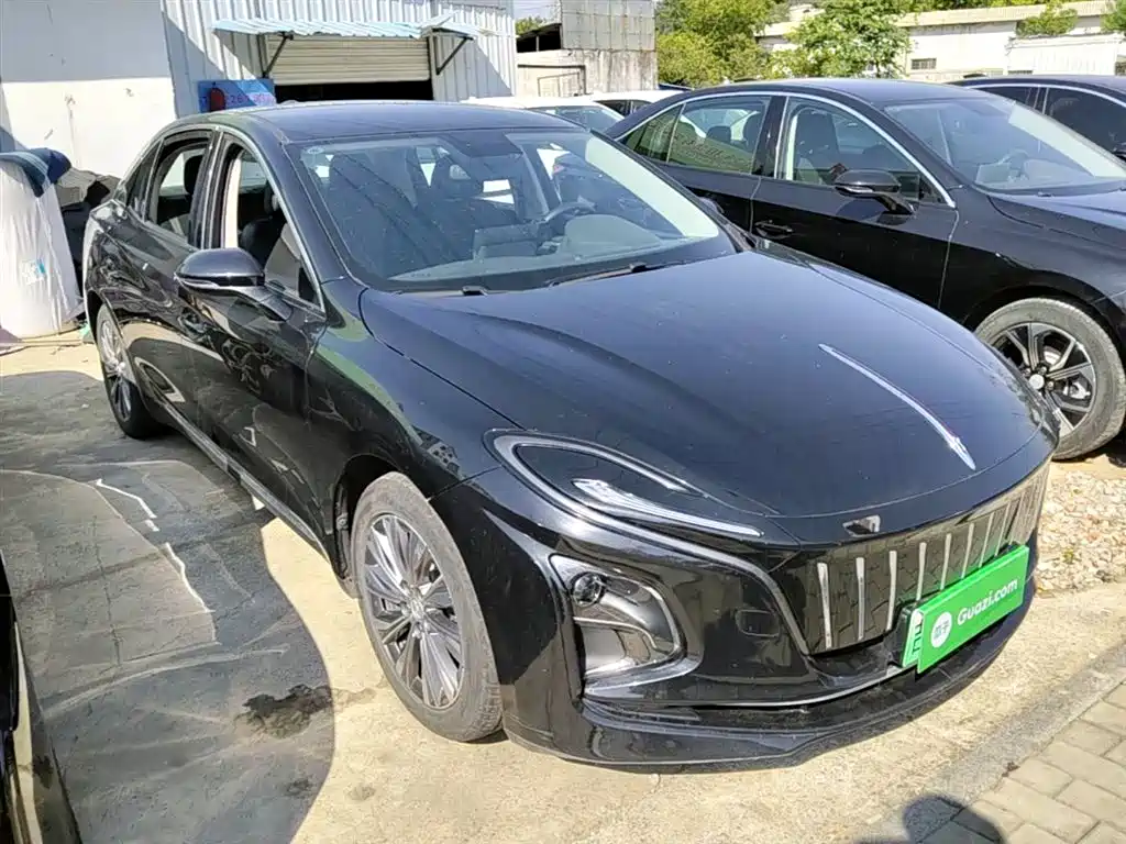 Hongqi E-QM5 2022 431km Charging Enjoyment Edition купить на сайте DeffCars