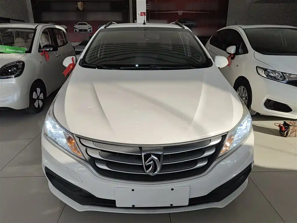Baojun 310 2016 1.2L manual comfort model купить на сайте DeffCars