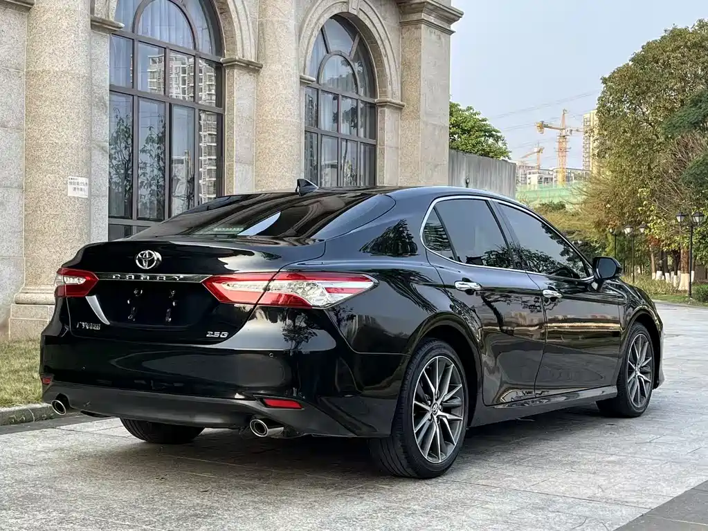 Camry 2021 2.5G Deluxe Edition купить на сайте DeffCars