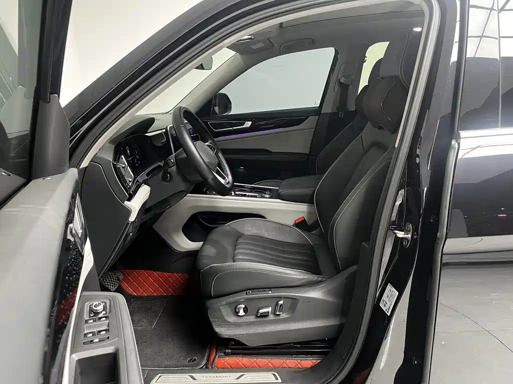 Touron 2021 380TSI four-wheel drive luxury version купить на сайте DeffCars