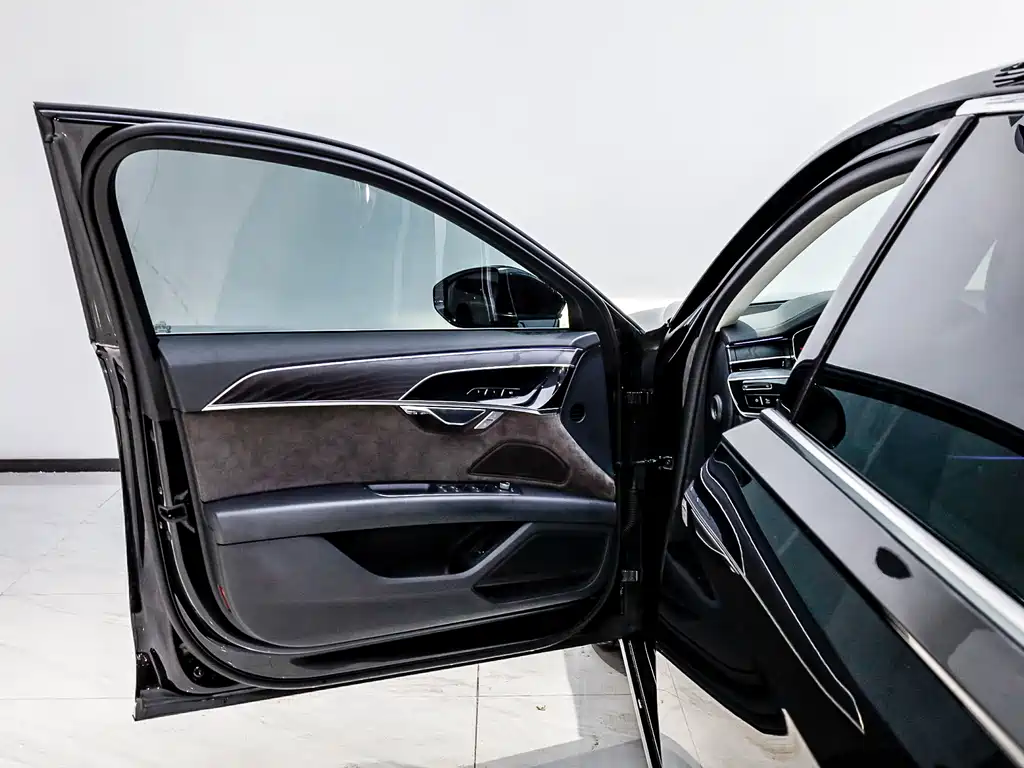 Audi A8 2021 A8L 50 TFSI quattro comfort type купить на сайте DeffCars