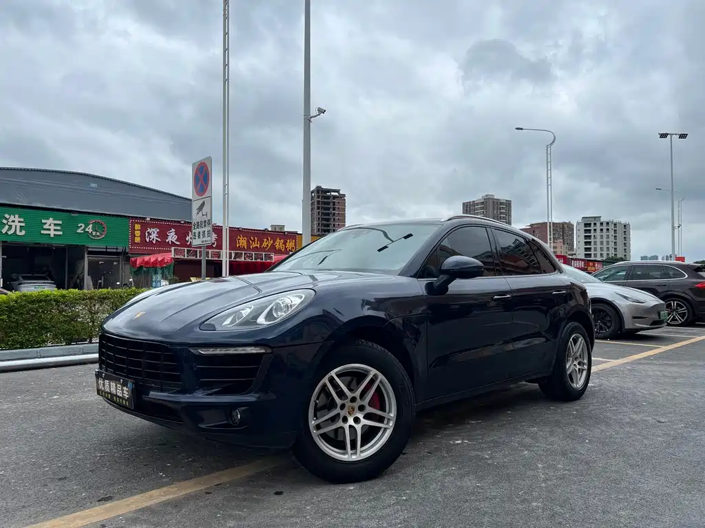 Macan 2017 Macan 2.0T купить на сайте DeffCars