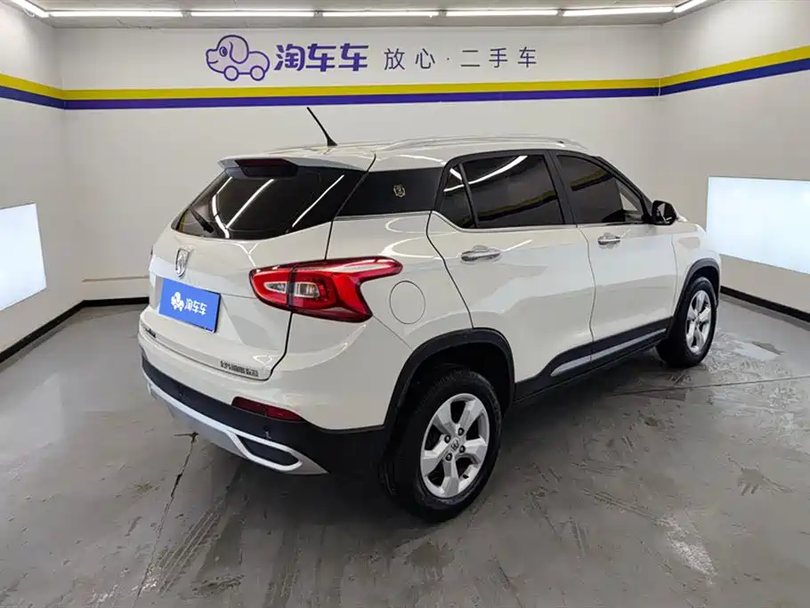 Baojun 510 2017 1.5L automatic fashion model купить на сайте DeffCars