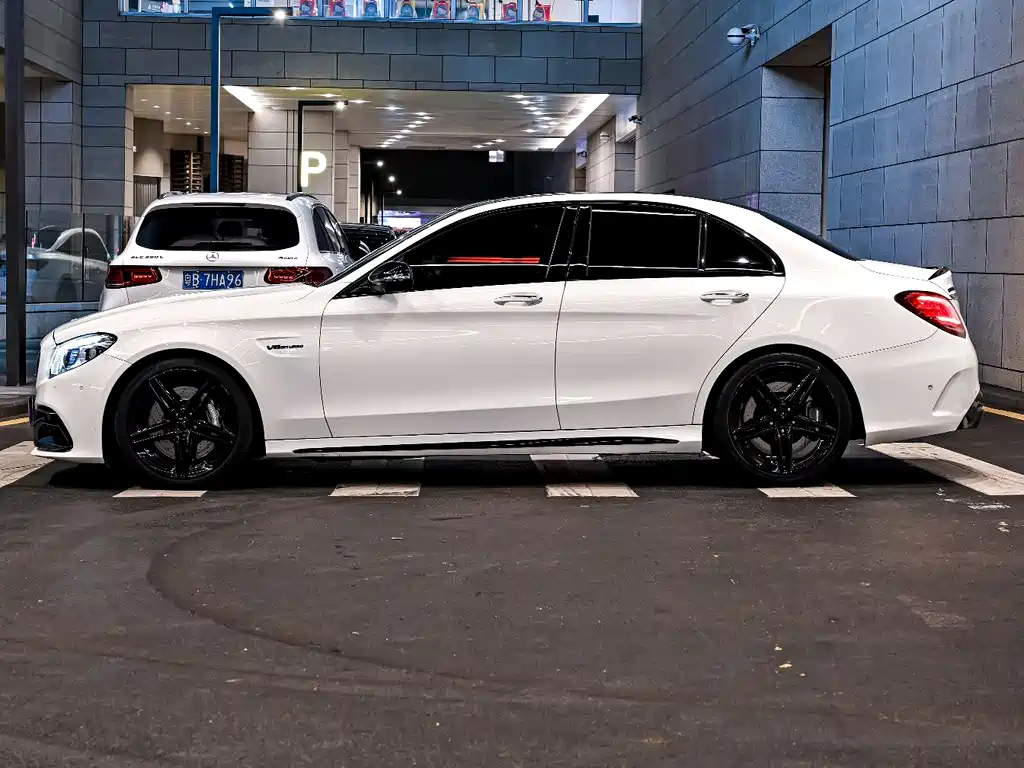 Mercedes-Benz C-Class AMG 2019 AMG C 63 купить на сайте DeffCars