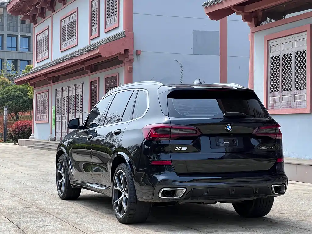 BMW X5 2022 xDrive 40Li M Sports Package купить на сайте DeffCars